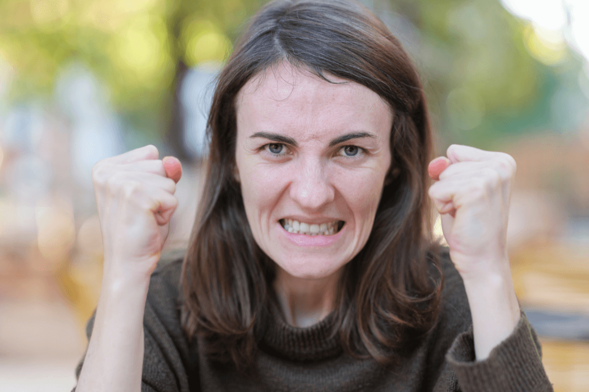 7 NonObvious Warning Signs of Burnout At Work Everyone Ignores