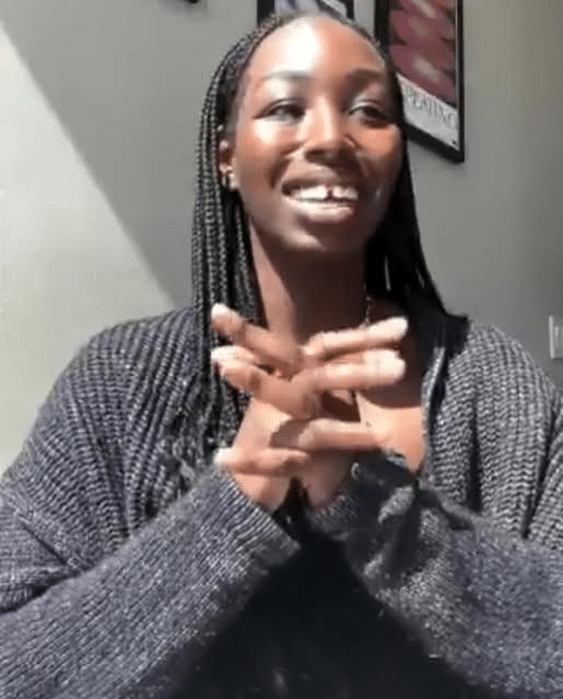 Woman has QUIT her full time job, because she was required to work 40 hours a week 1 image 85