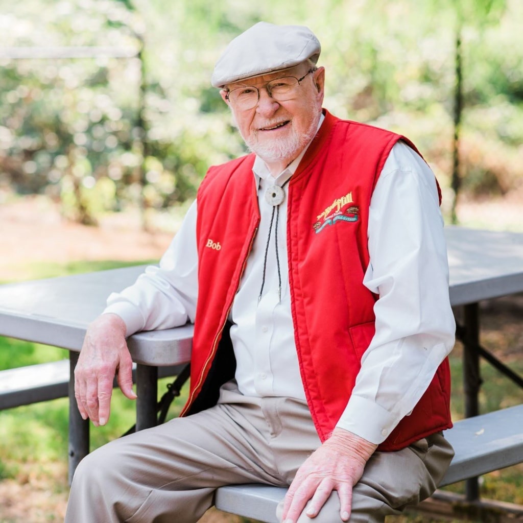 Bob's Red Mill Owner Resists Selling Out to Fast Food Giant, Transfer Ownership to His 700 Employees 1 it is with heavy hearts that we share the news that our founder bob moore left this world toda