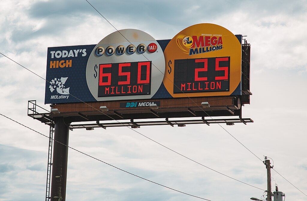 1024px powerball and mega millions lottery jackpot prize billboard in missouri 44555666811