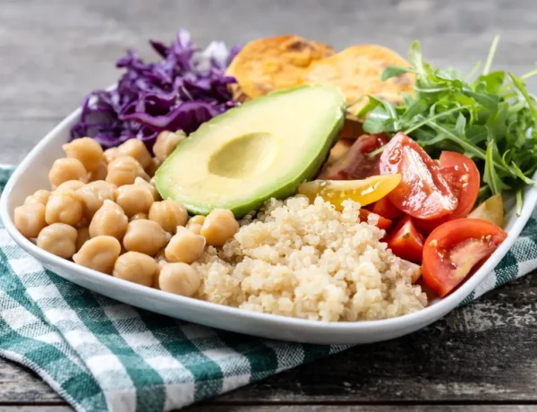 21 Easy Cold Lunch Ideas for Work That Taste Amazing (No Microwave Needed!)