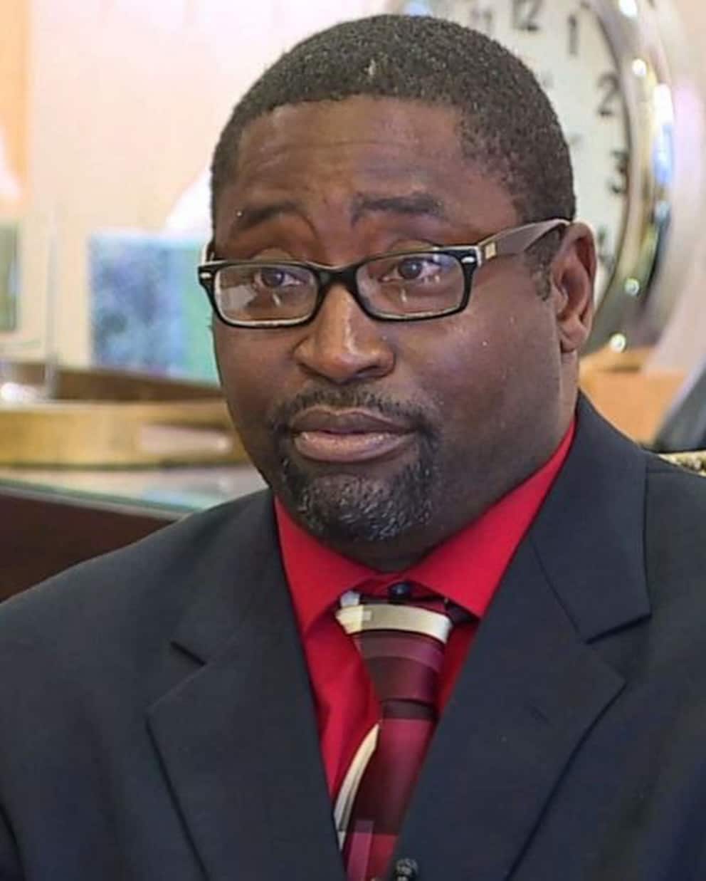 sauntore thomas a 44 year old air force veteran had just won a racial discrimination lawsuit a