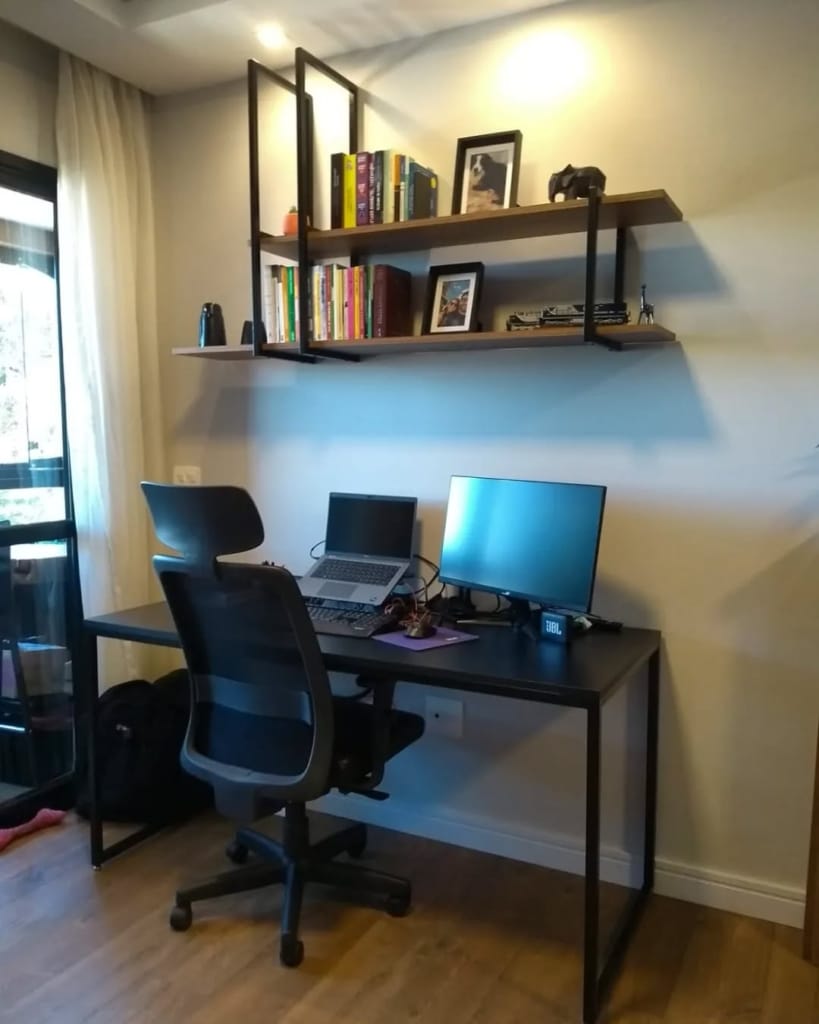 Chic & Gritty: 21 Aesthetic Industrial Home Office Designs 15 snapinsta ai 3161431839436687619