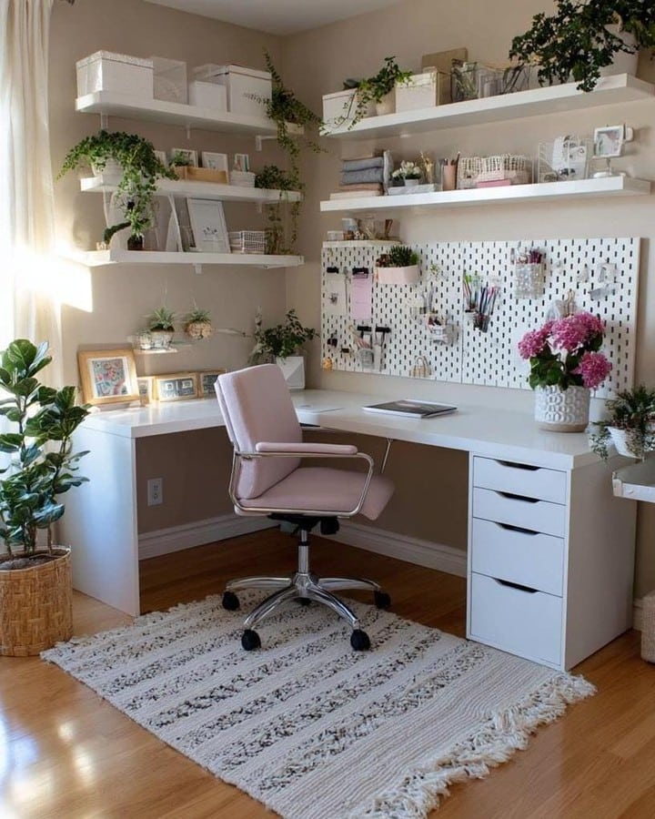 21 Smart Vertical Office Organization Ideas to Instantly Create More Space 8 snapinsta ai 3639821371468897960