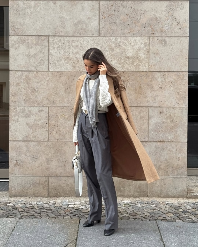 17 Chic Fall Work Outfits That Are Perfect for Transition Weather 11 snapinsta ai 3717935352004029987