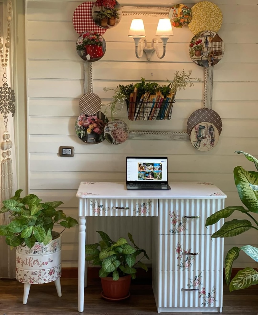 21 Smart Vertical Office Organization Ideas to Instantly Create More Space 20 snapinsta ai 3720844888301373023