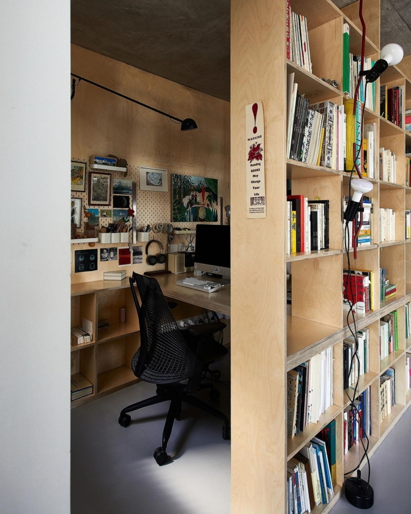 21 Smart Vertical Office Organization Ideas to Instantly Create More Space 12 snapinsta ai 3753371179260432098