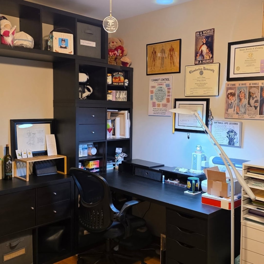 21 Smart Vertical Office Organization Ideas to Instantly Create More Space 6 snapinsta ai 3762769978987739913