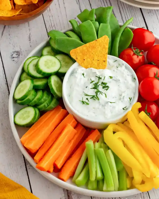 15 Easy 30g Protein Lunch Ideas for Work to Keep You Full All Day 8 cottage cheese veggie dippers