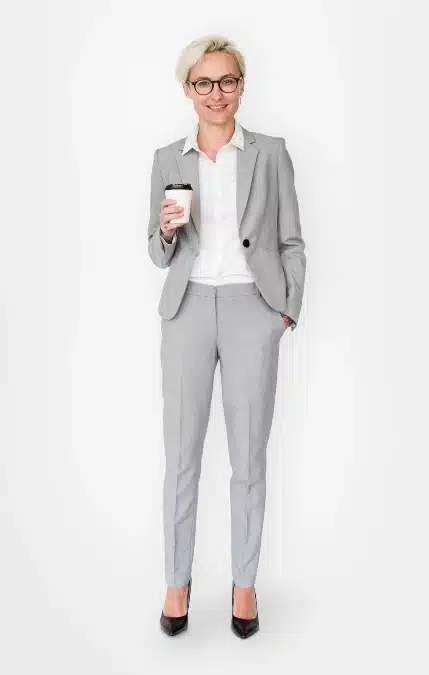 18 Elegant Office Outfit Ideas for Over 40 That Feel Awesome 16 image 159