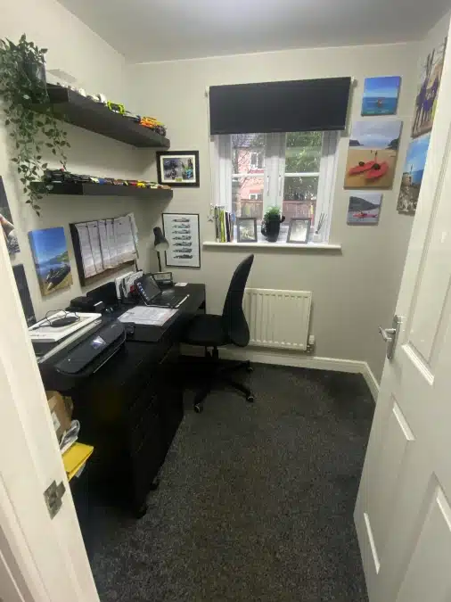 16 Budget-Friendly Small Cabin Office Ideas for Remote Workers 6 image 230