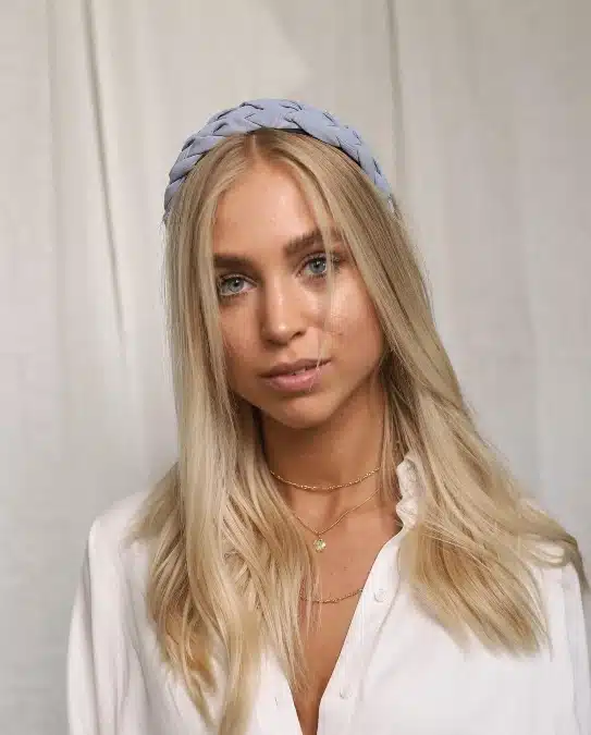 17 Quick Office-Ready Hairstyles For Thin Hair That Last All Day 5 image 247