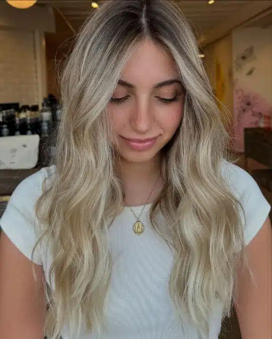 16 Cozy & Cute Winter hairstyles for work (Hat-Friendly!) 16 image 289