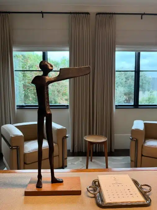 17 Space-Saving small home office couch ideas for Tiny Rooms 5 image 295