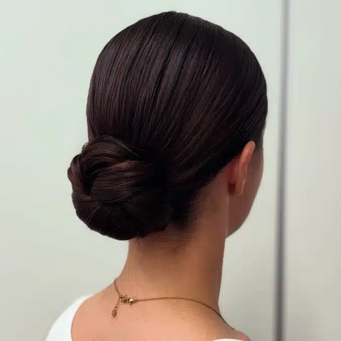 15 Classic Interview Hairstyles That Never Go Out of Style 15 image 322