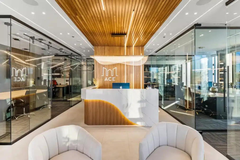 15 Modern Office Reception ideas to Make a Great First Impression 2 image 373