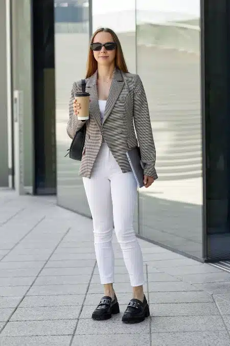 18 First Day at Work Outfit Ideas That Make a Confident First Impression 16 image 85