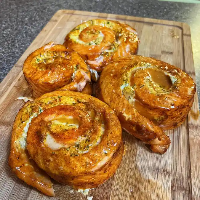 16 Healthy Low-Carb Bento Box Ideas for a Stress-Free Lunch 9 Smoked Salmon Pinwheels