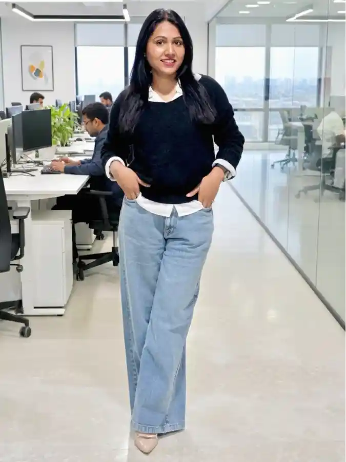 16 Creative office photoshoot ideas for Professional Personal Branding 4 The Candid Workspace Shot