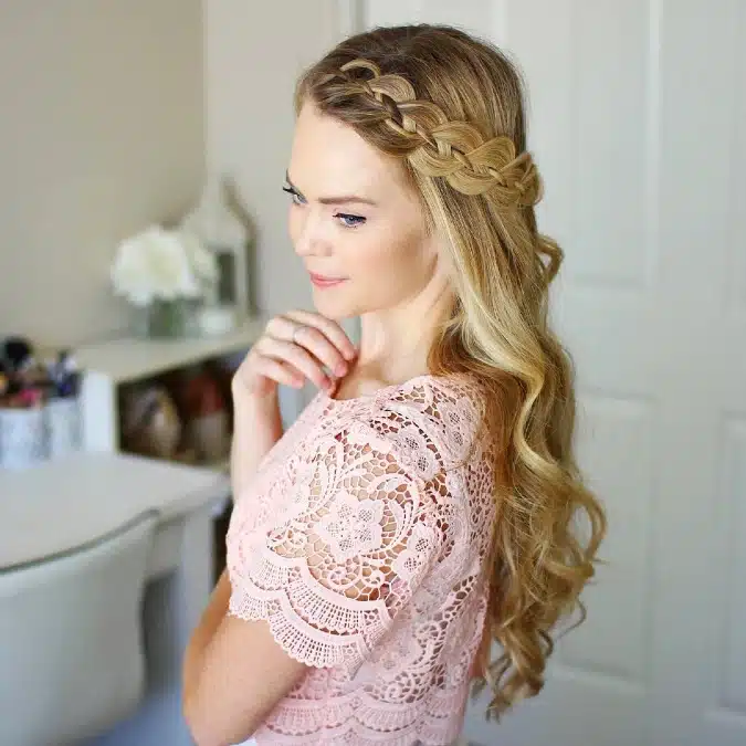 16 Chic 5 minute hairstyles for work For Busy Mornings 6 image 29 1