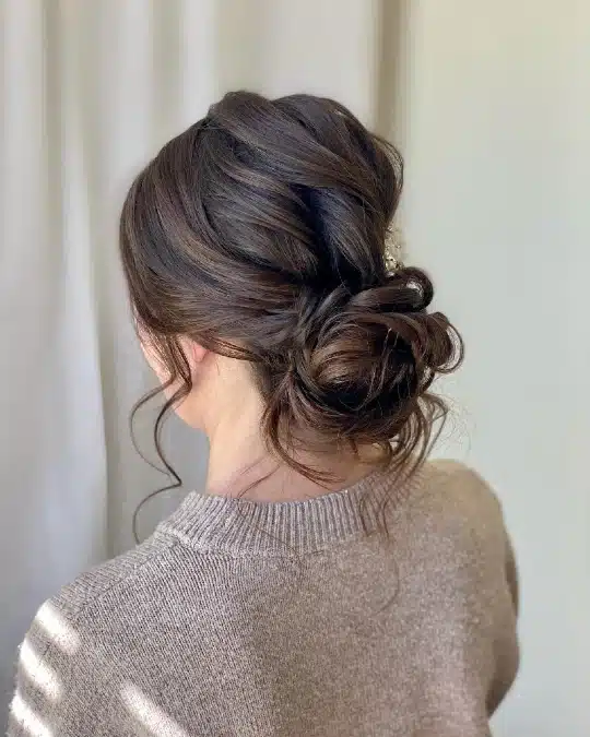 17 easy bun hairstyles for work That Look Professional And Sleek 5 image 52