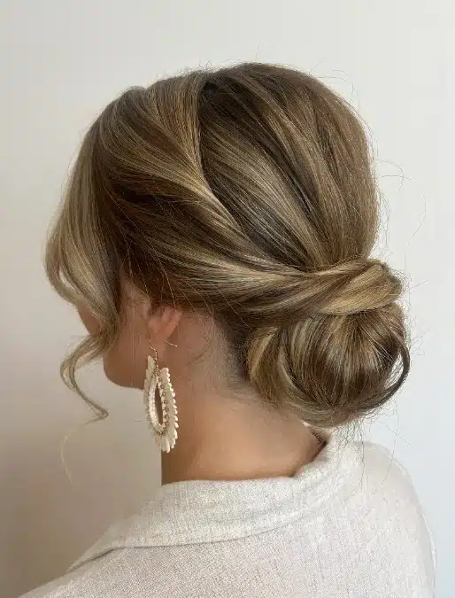 17 easy bun hairstyles for work That Look Professional And Sleek 11 image 58