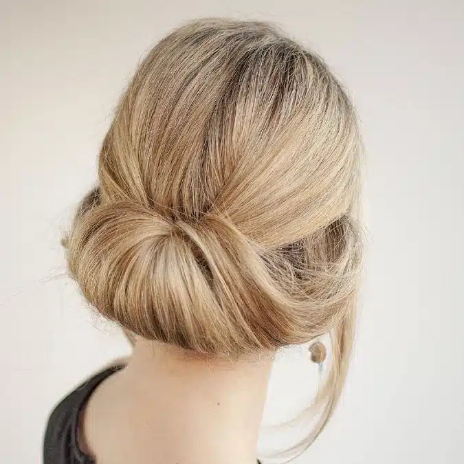 17 easy bun hairstyles for work That Look Professional And Sleek 13 image 60