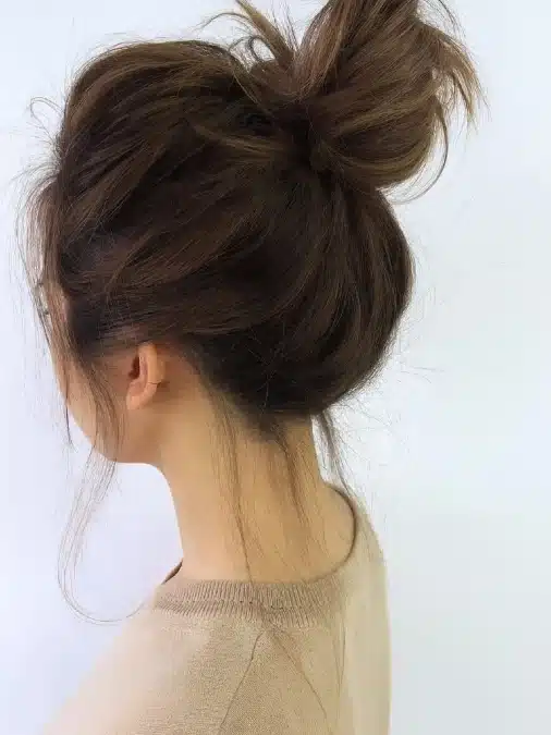 17 easy bun hairstyles for work That Look Professional And Sleek 17 image 64