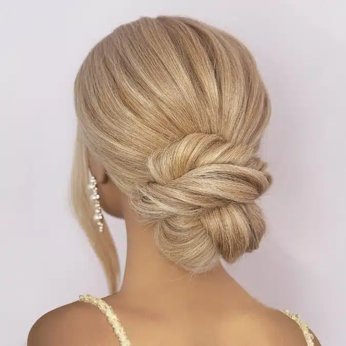 16 Chic 5 minute hairstyles for work For Busy Mornings 1 image 65