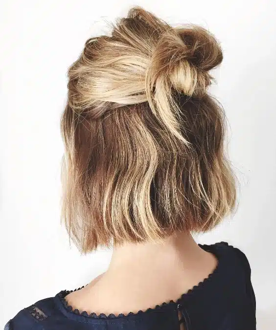 16 Chic 5 minute hairstyles for work For Busy Mornings 12 image 75
