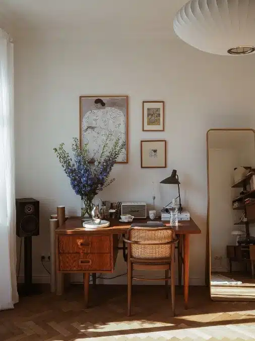 18 Minimalist Scandinavian Home Office Ideas For A Calm Space 14 image 44