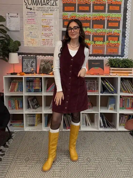 17 Cute And Comfy Teacher Outfit Ideas For The Classroom 17 image1