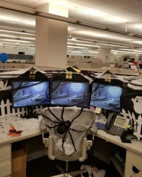 halloween decoration office cubicle